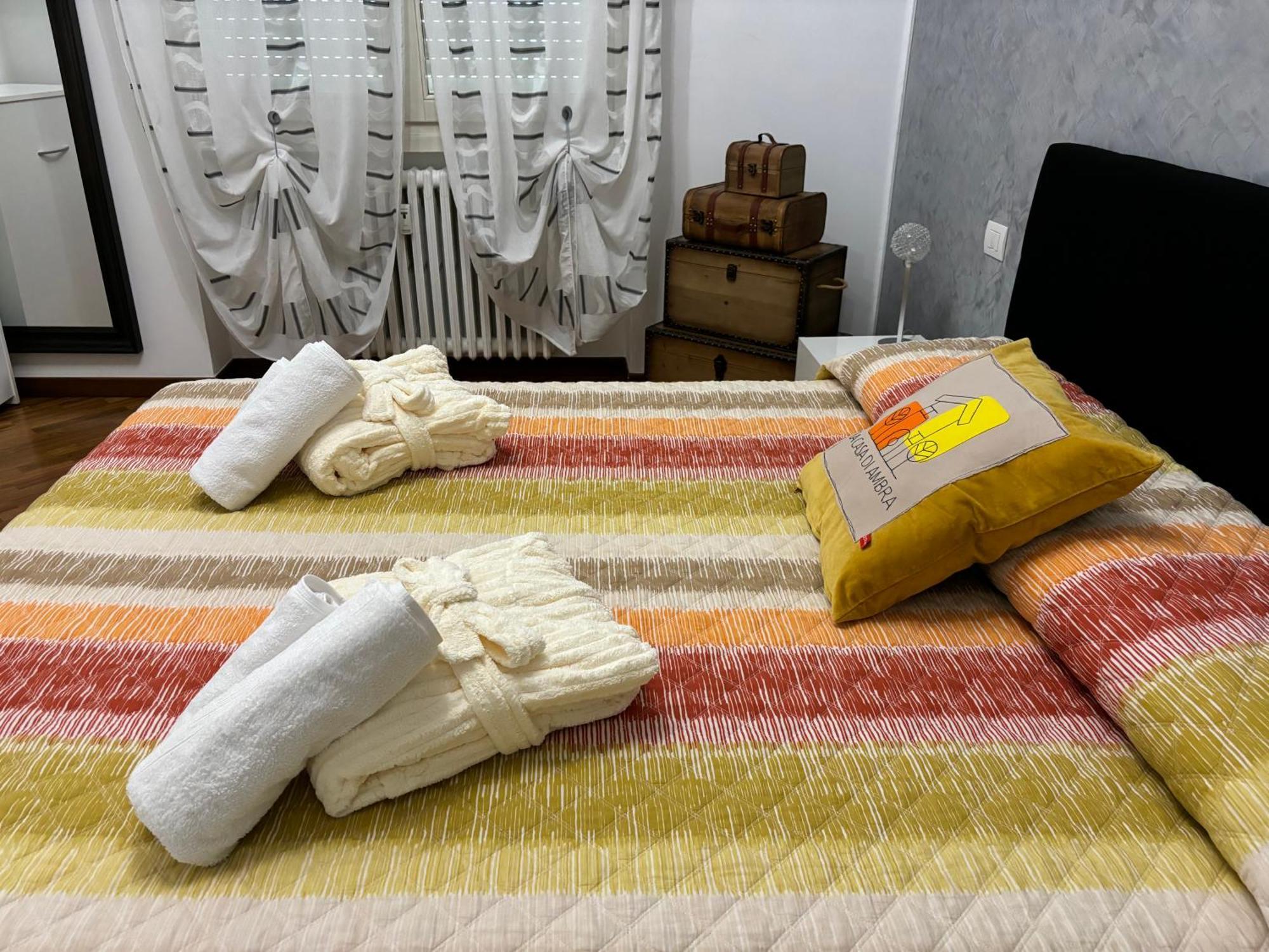 La Casa Di Ambra Lejlighed Limbiate Eksteriør billede
